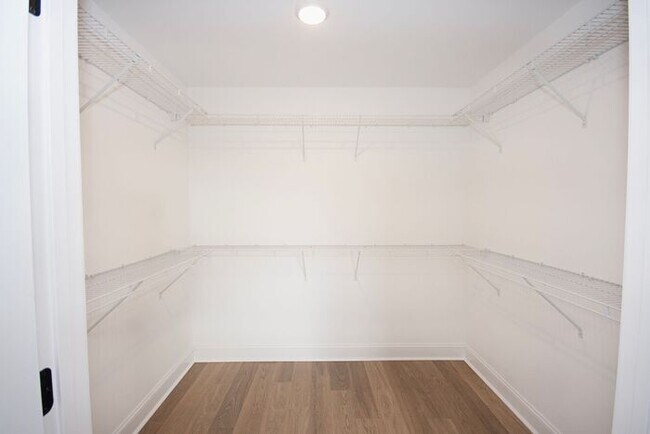 Modern Townhome for Rent!