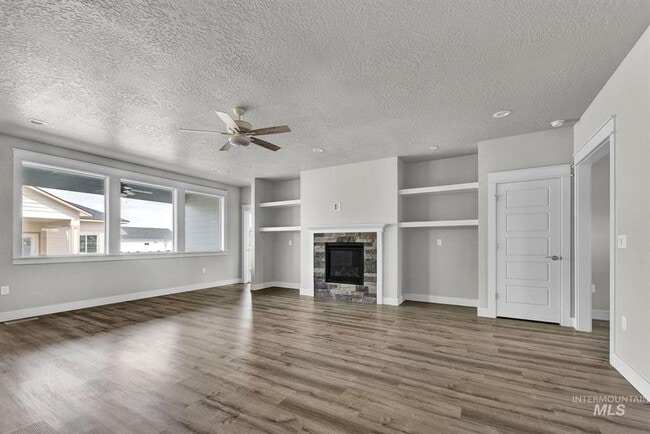 Photo - Immaculate Single-Level Home w/3-Car Garage