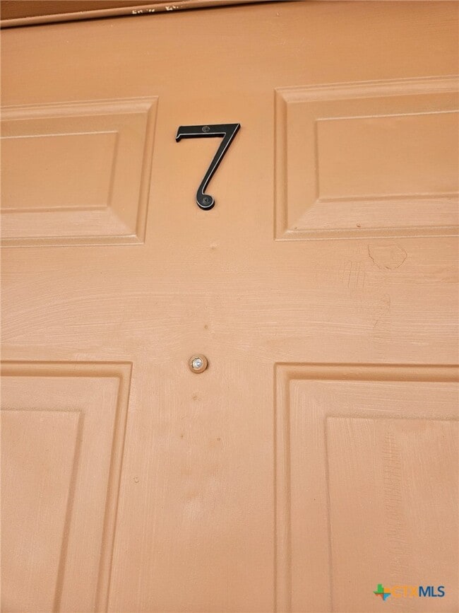 102 E Avenue A Unit 7
