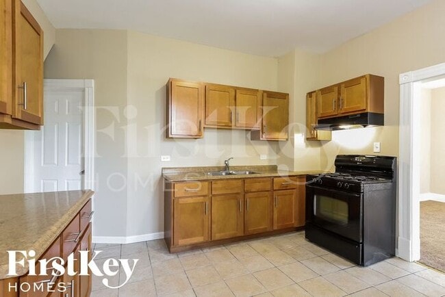 Photo - 542 Oak St