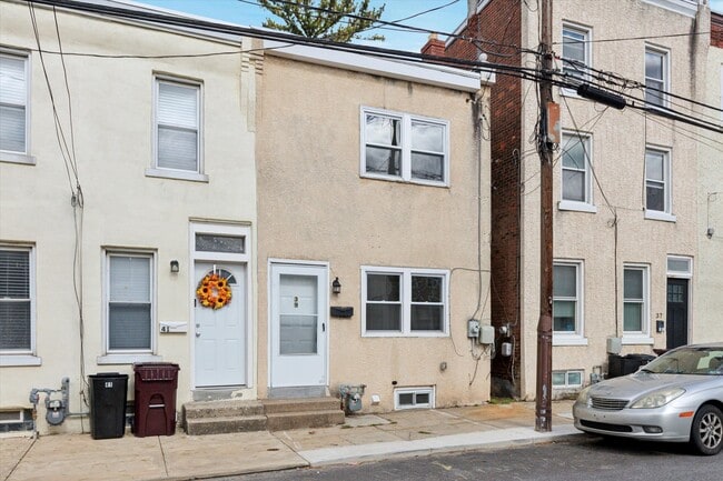 Photo - 39 W Front St