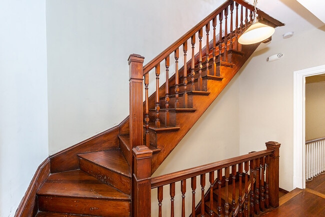 Photo - 19 Alaska St