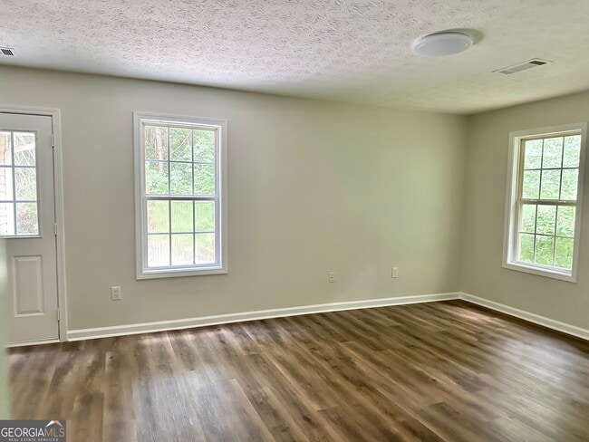 Photo - 116 Carroll Creek Ln