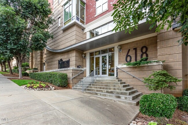 Building Photo - 618 N Boylan Ave Unit 520