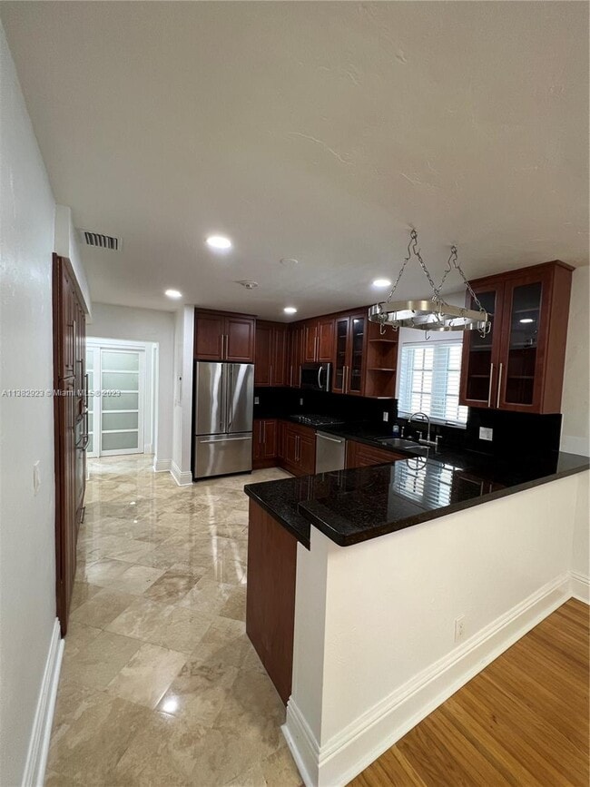 Photo - 650 SW 26th Rd