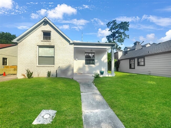 Building Photo - 5415 Palmer St Rental