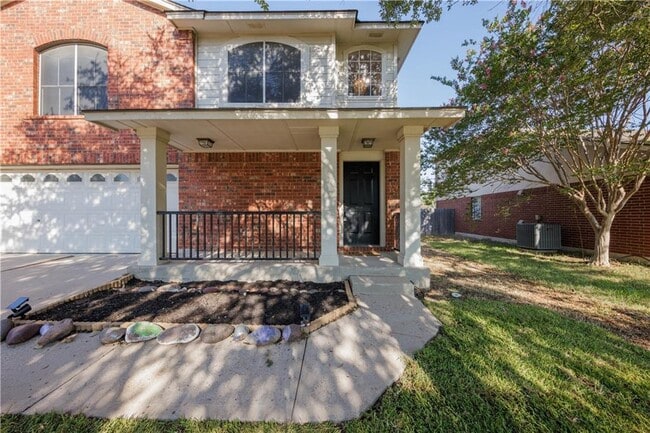 Photo - 2905 Rainy River Dr