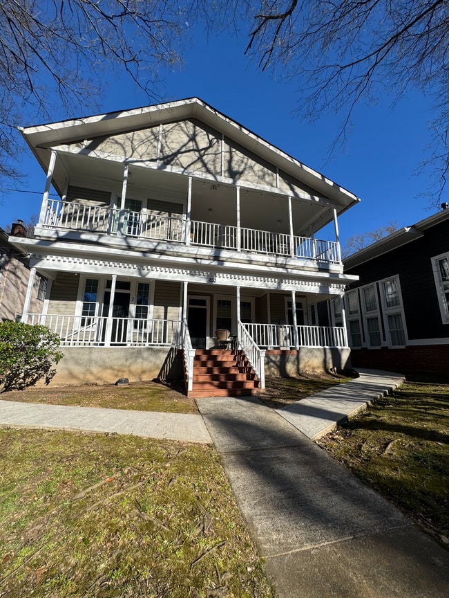 Building Photo - 833 Monroe Dr NE Unit 2 Rental