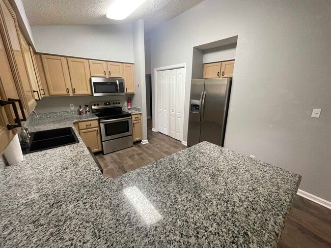 Photo - 5326 St Ives Ln