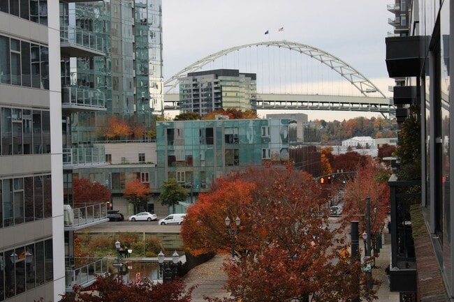 Photo - Lovejoy Station