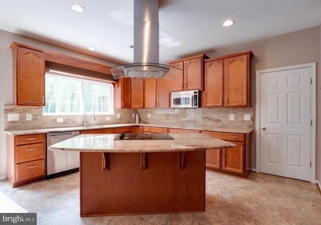 Building Photo - 8464 Hessian Hill Ct Rental