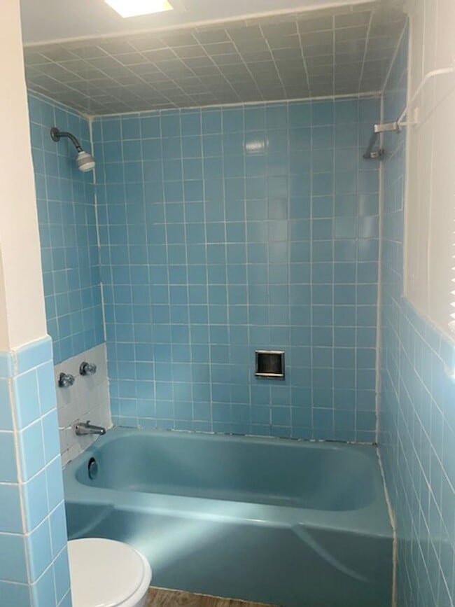 Lantana Apartments