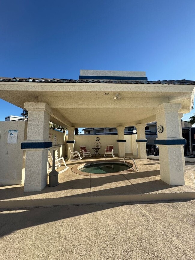 Photo - Stunning Remodeled 3-Bed Condo with River ...