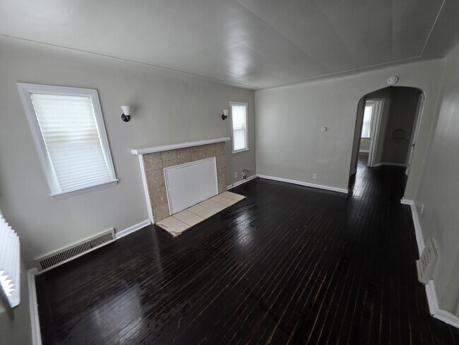 Photo - 16672 Lauder St