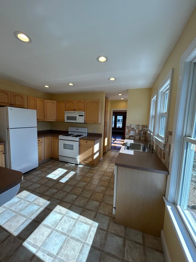 kitchen - 182 Palmer St Unidad 1