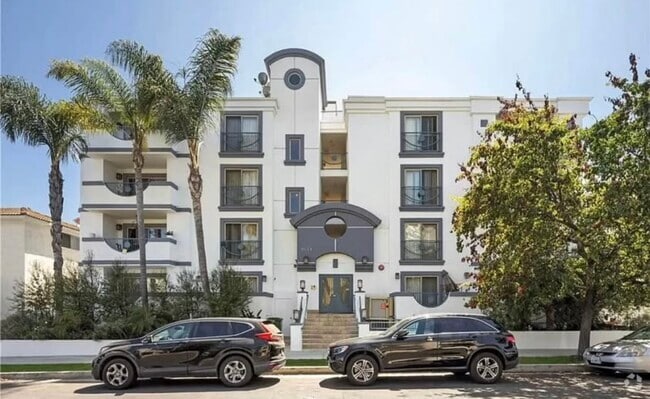 Building Photo - 1621 Barry Ave Unit PH 3 Rental