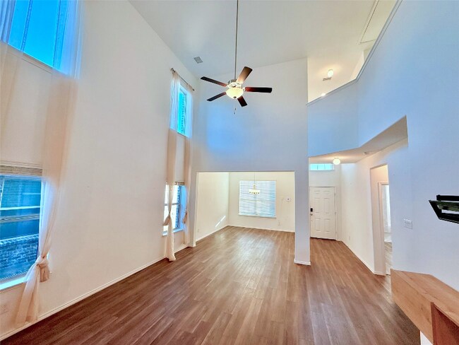 Photo - 2285 Obsidian Dr