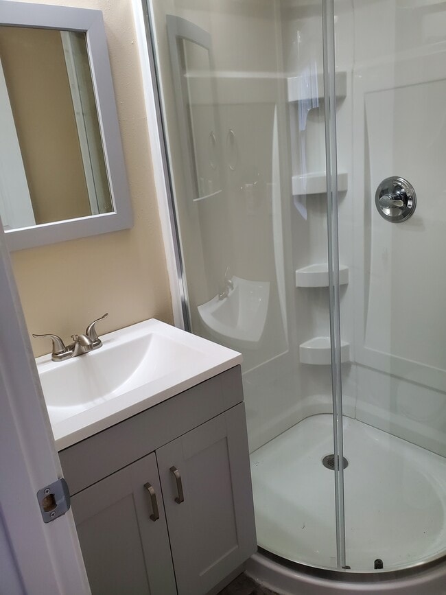 Photo - 418 SE 8th St