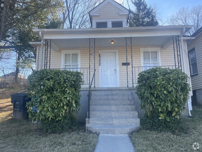 Building Photo - 1605 Church Ave SE Rental