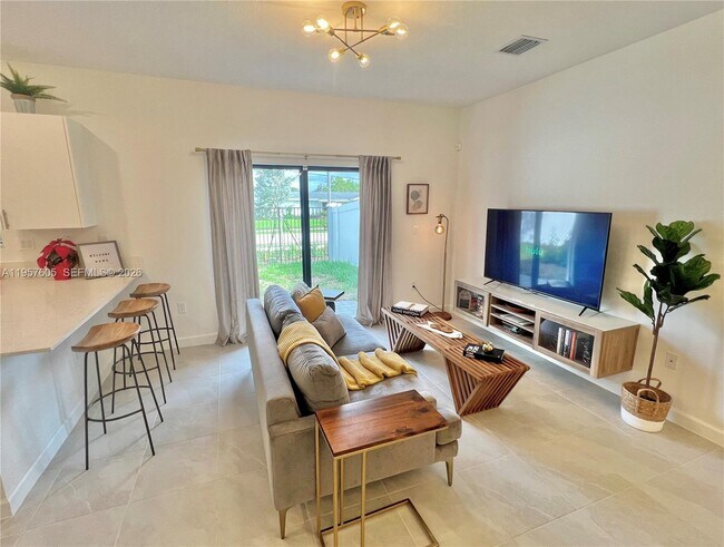 Photo - 20433 NW 4th Ave