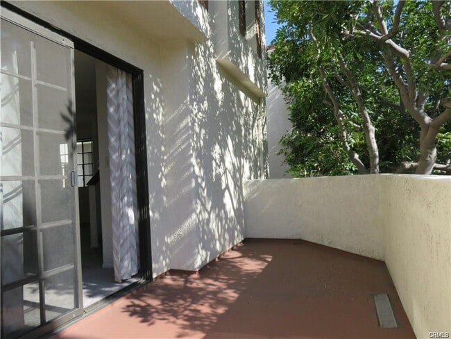 Photo - 2931 Plaza del Amo Plz