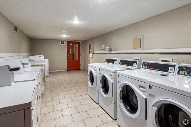 Laundry Room - Cedar Lakes Apartments