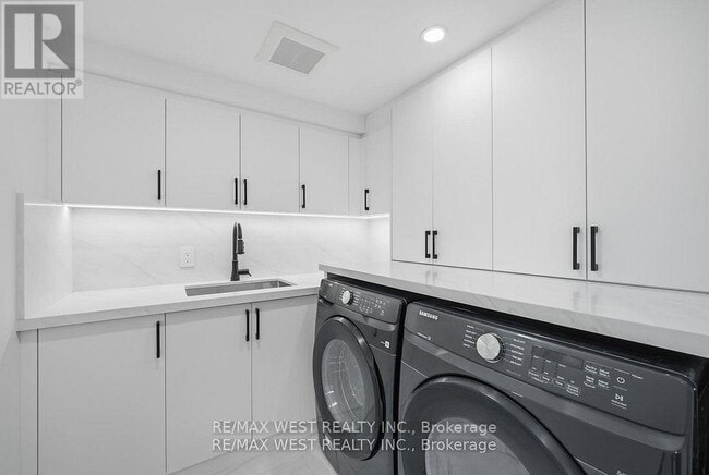 Photo - 390 St Clarens Ave