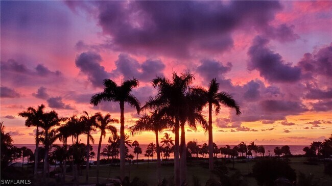 Photo - 4021 Gulf Shore Blvd N Unidad 202