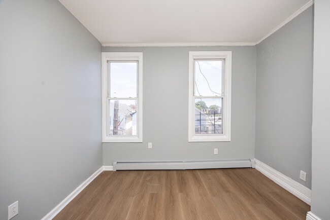 Photo - 174 Van Siclen Ave