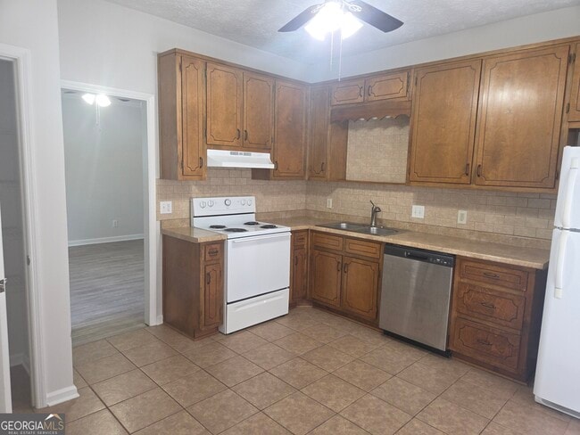 Photo - 891 Park Pl NE