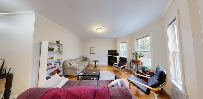 Building Photo - 16 Marney St Unit 1 Rental