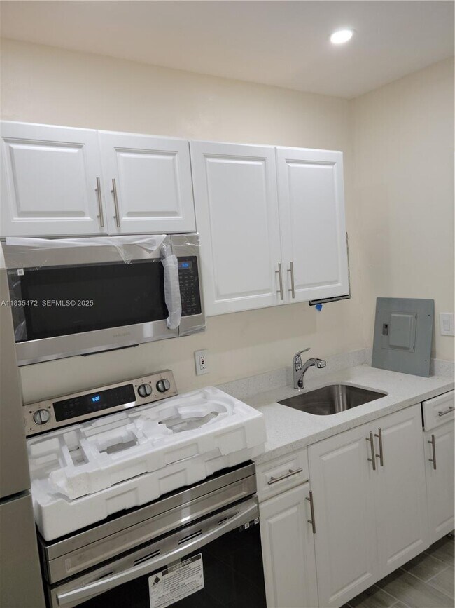 Photo - 150 NE 82nd Terrace Unidad 2