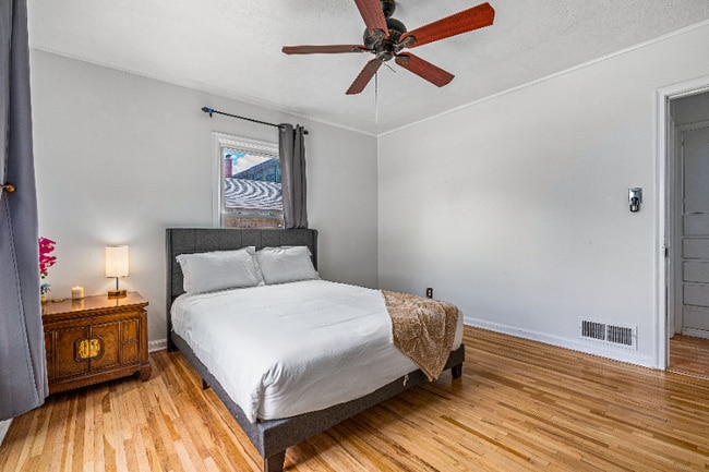 Photo - 470 Edith Ave S