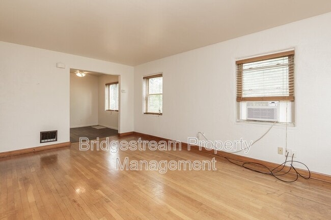 Photo - 1413 Old Ln Ave