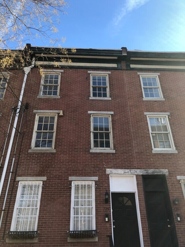 Beautiful 3-Bed/2-Bath Condo in Graduate H... - Beautiful 3-Bed/2-Bath Condo in Graduate H... Unit B