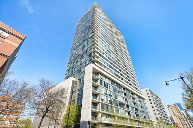 Building Photo - 1720 S Michigan Ave Unit 1613 Rental