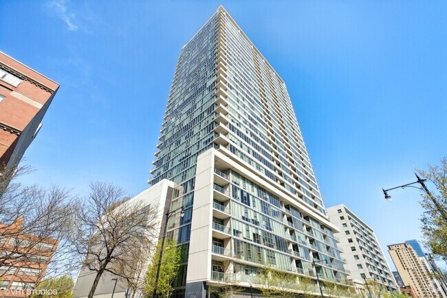 Building Photo - 1720 S Michigan Ave Unit 1613 Rental