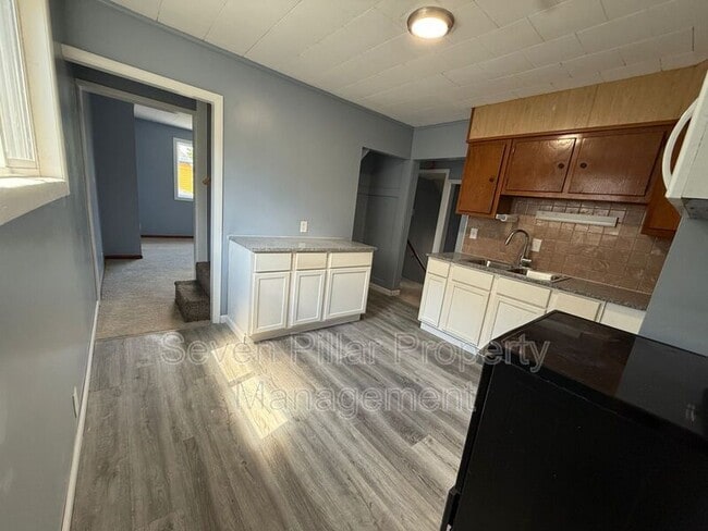 Photo - 48 1/2 S Ogden Ave