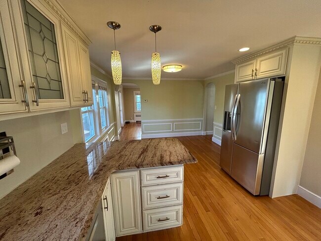 Photo - 75 Statler Rd