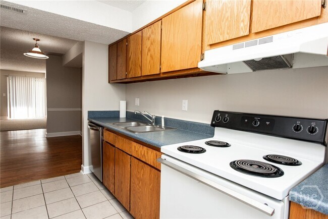 Photo - 290 Appleby Dr Unit 252