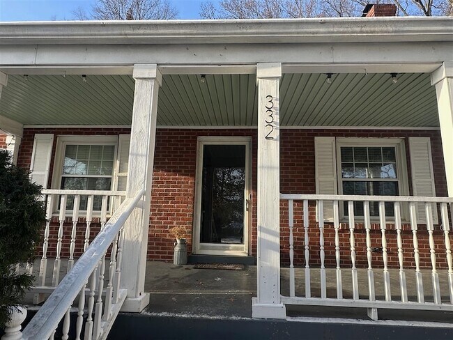 Photo - 332 E Esplanade Ave