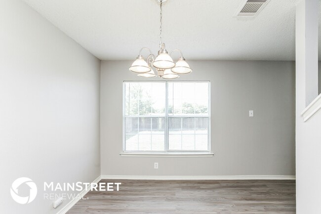 Photo - 6135 Lyndell Spring