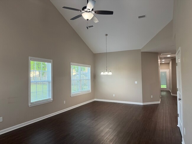 Photo - 137 Heyward Dr