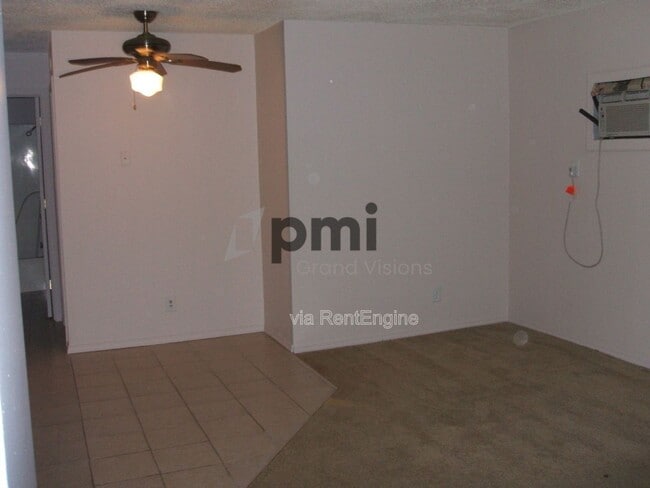 Photo - 465 E Main St Unidad 2