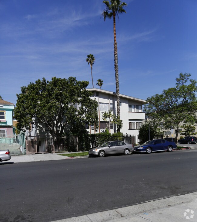 740 S. St. Andrews Pl.