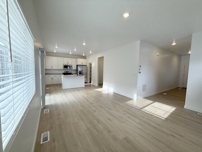 Photo - 1514 W Bright Eyes Ln