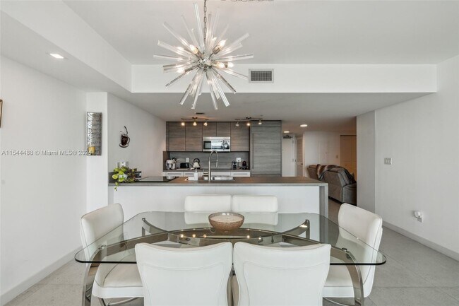 Photo - 400 Sunny Isles Blvd Unit 916