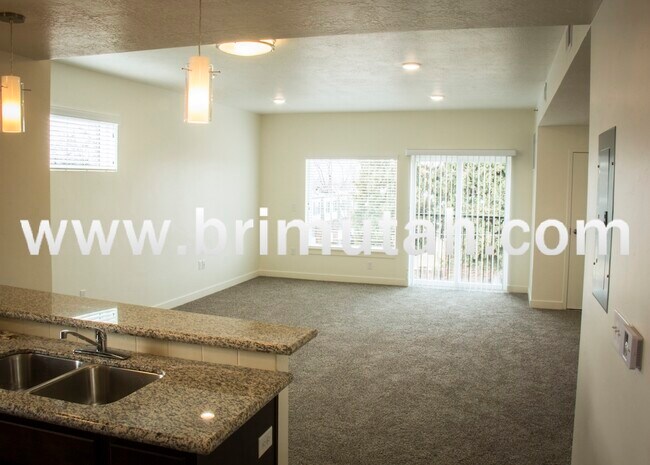 3225 South 900 East