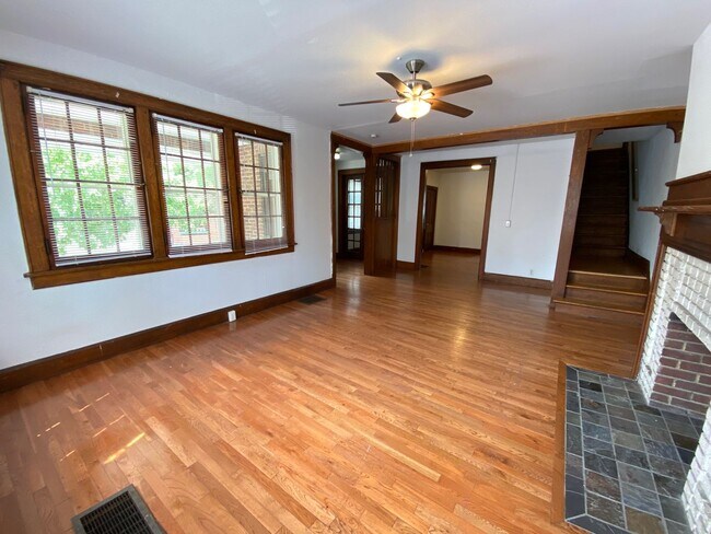 24-26 W Patterson Ave