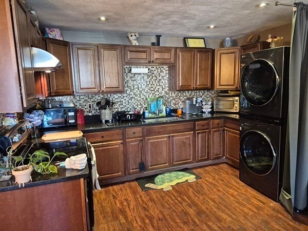 Building Photo - 33A Jackson St Unit 203